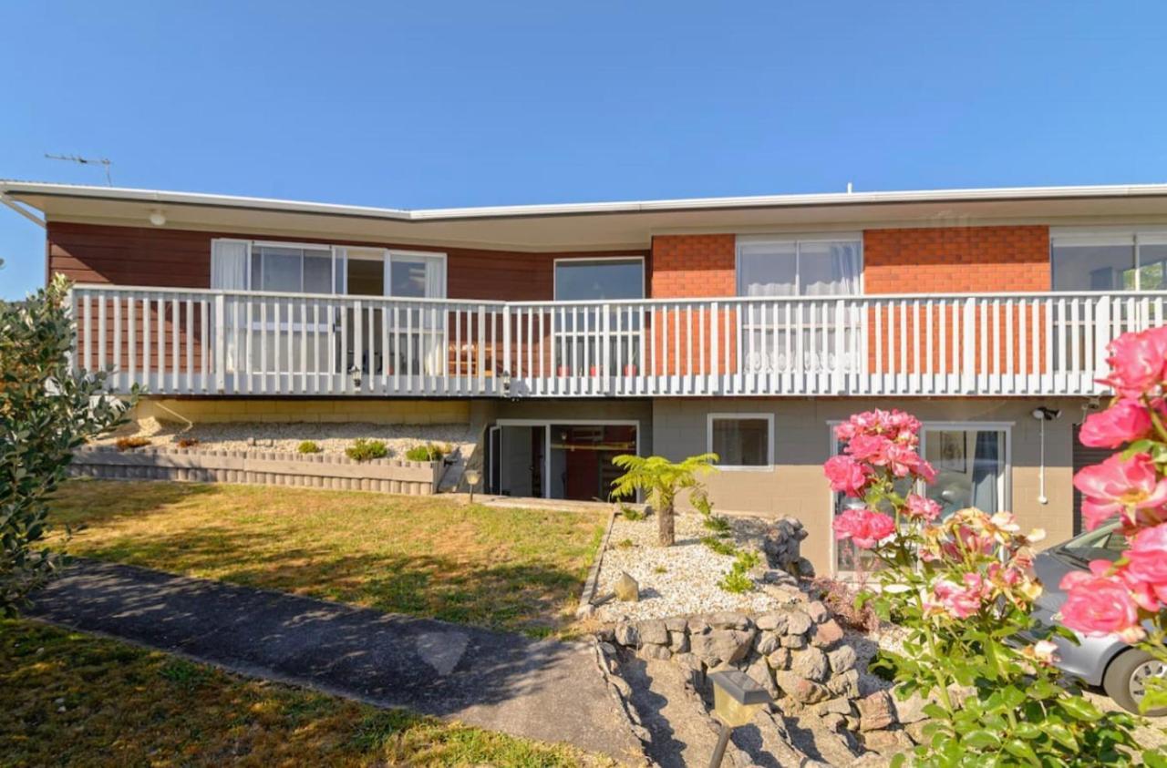 רוטורואה Spacious Utuhina Holiday House מראה חיצוני תמונה