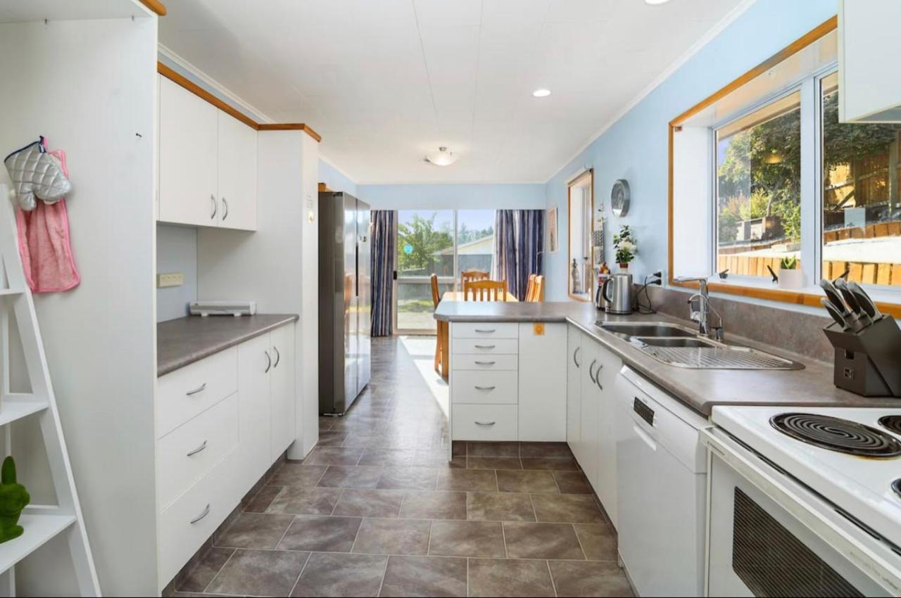 רוטורואה Spacious Utuhina Holiday House מראה חיצוני תמונה